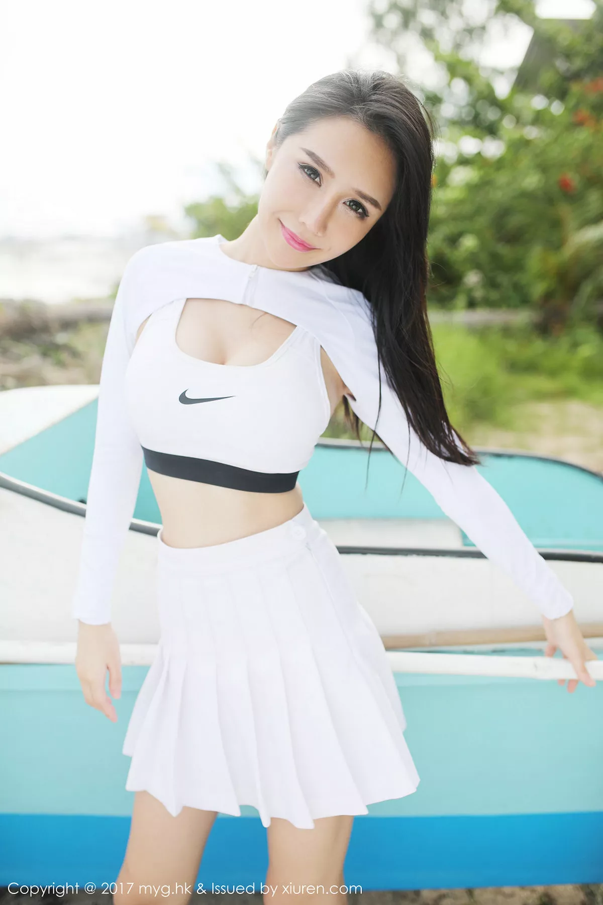 秀人集.com_[MyGirl美媛馆]Vol.268_嫩模于大乔美丽公主户外性感比基尼秀完美身材迷人写真51P