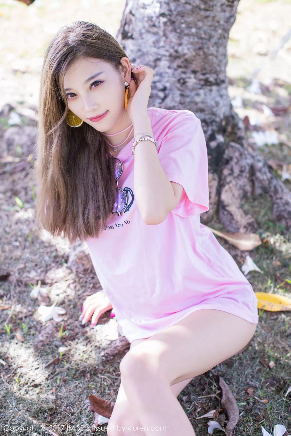 秀人集.com_[IMISS爱蜜社]Vol.192_甜美女神杨晨晨sugar塞班旅拍性感内衣粉红内裤秀完美身材写真36P