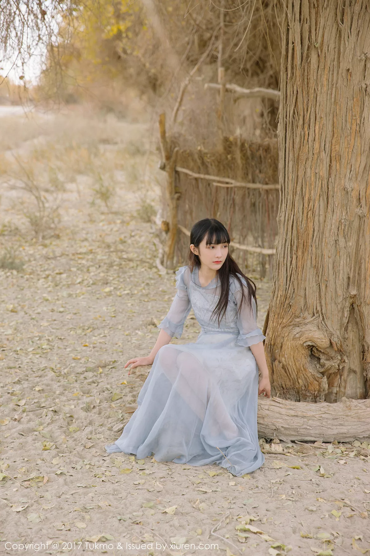 秀人集.com_[Tukmo兔几盟]Vol.104_美女主播之应沙漠旅拍清新连身裙系列唯美迷人写真40P