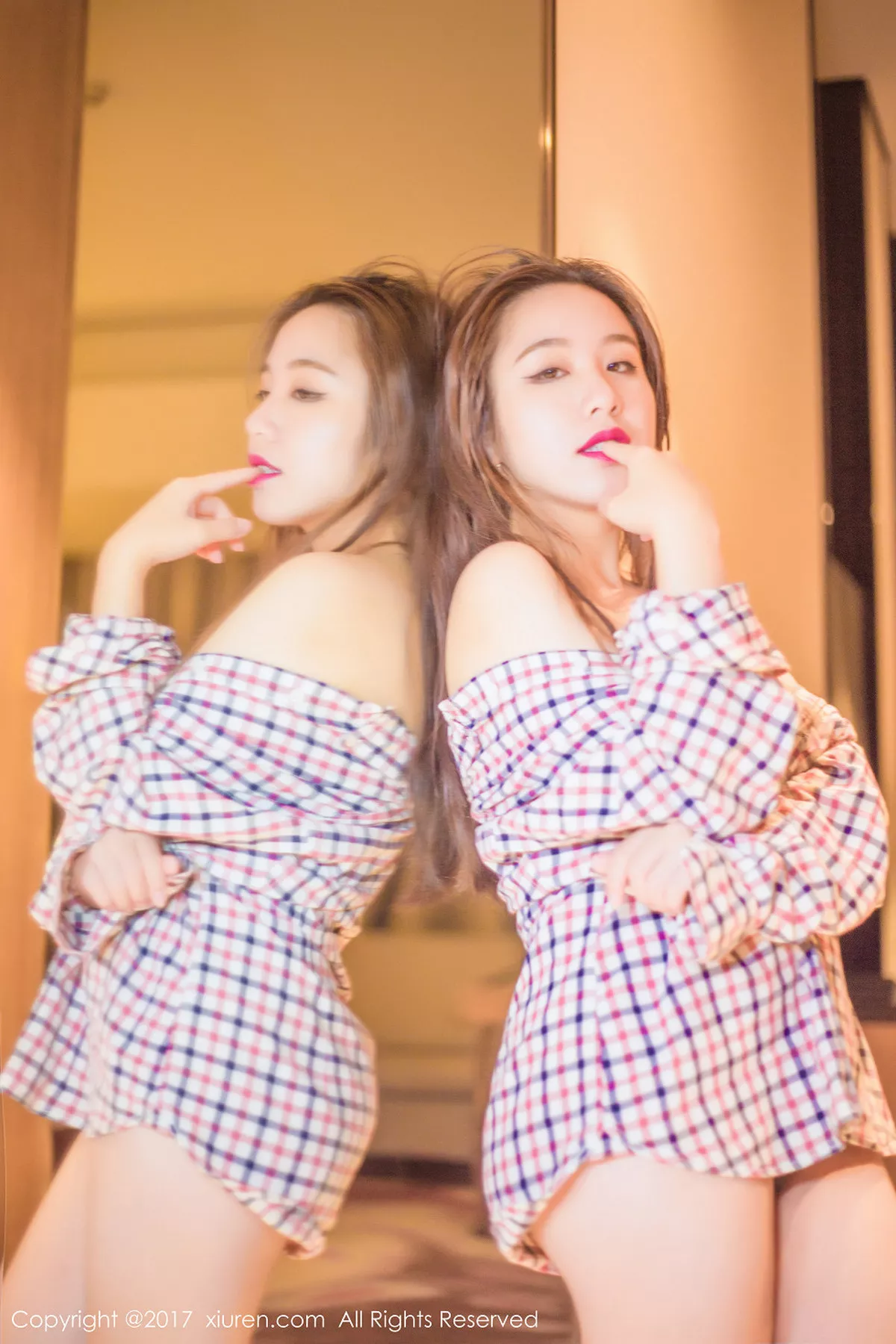 秀人集.com_[XiuRen秀人网]No.823_嫩模吃白菜的vi菜菜居家私房全裸秀诱人酮体极致诱惑写真48P