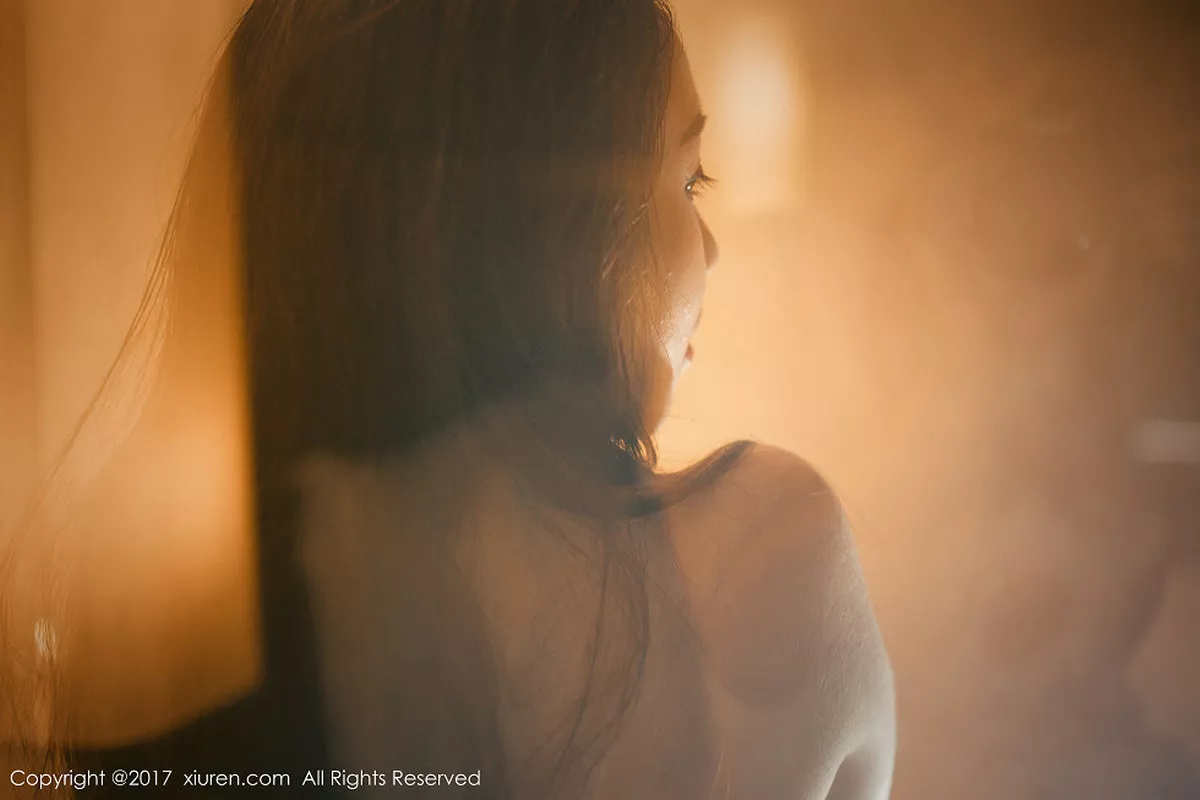 秀人集.com_[XiuRen秀人网]No.823_嫩模吃白菜的vi菜菜居家私房全裸秀诱人酮体极致诱惑写真48P