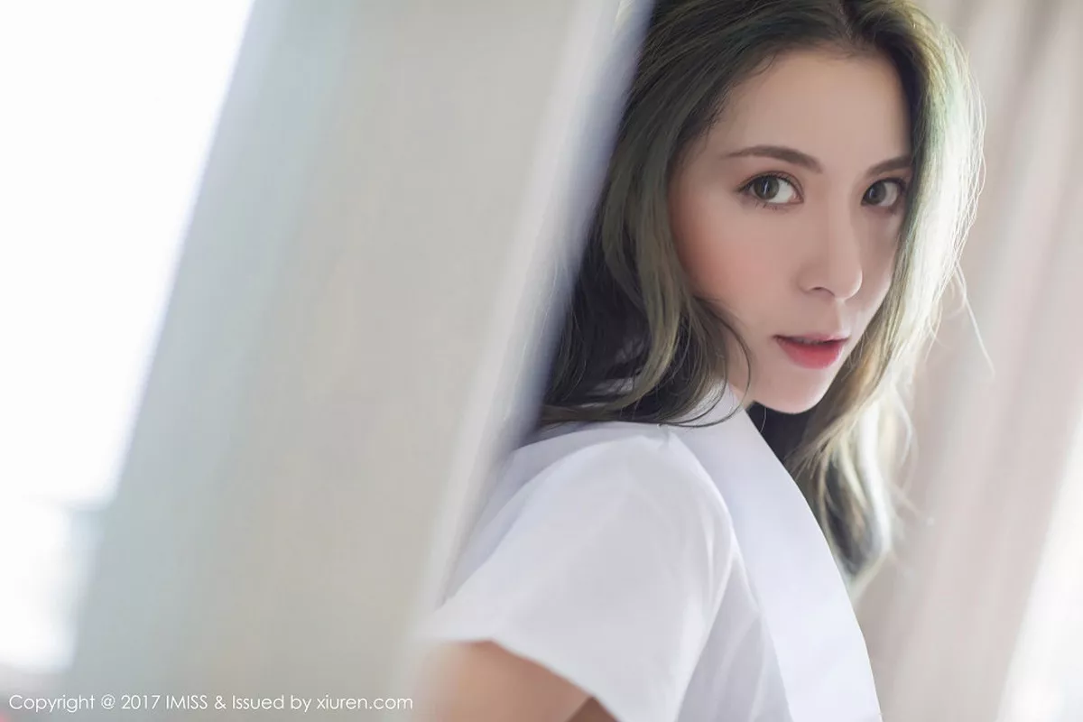 秀人集.com_[IMISS爱蜜社]Vol.198_高挑美女carry白衬衣下性感白嫩美腿加黑色内衣诱惑写真54P