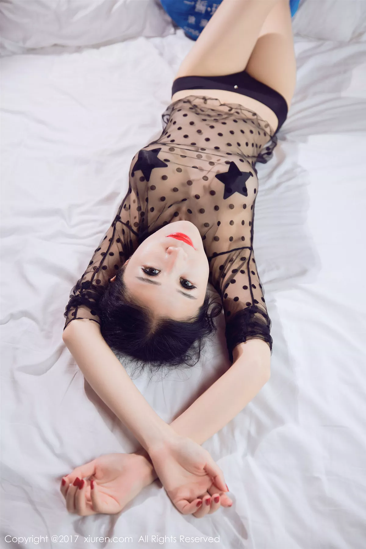 秀人集.com_[XiuRen秀人网]No.833_嫩模馨怡床上超透薄纱秀傲人美乳五角星遮点撩人诱惑写真66P