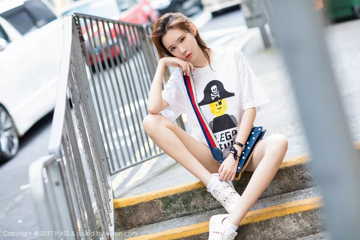 秀人集.com_[IMISS爱蜜社]Vol.199_嫩模萌琪琪Irene居家黑色内衣配黑丝裤袜完美诱惑写真64P