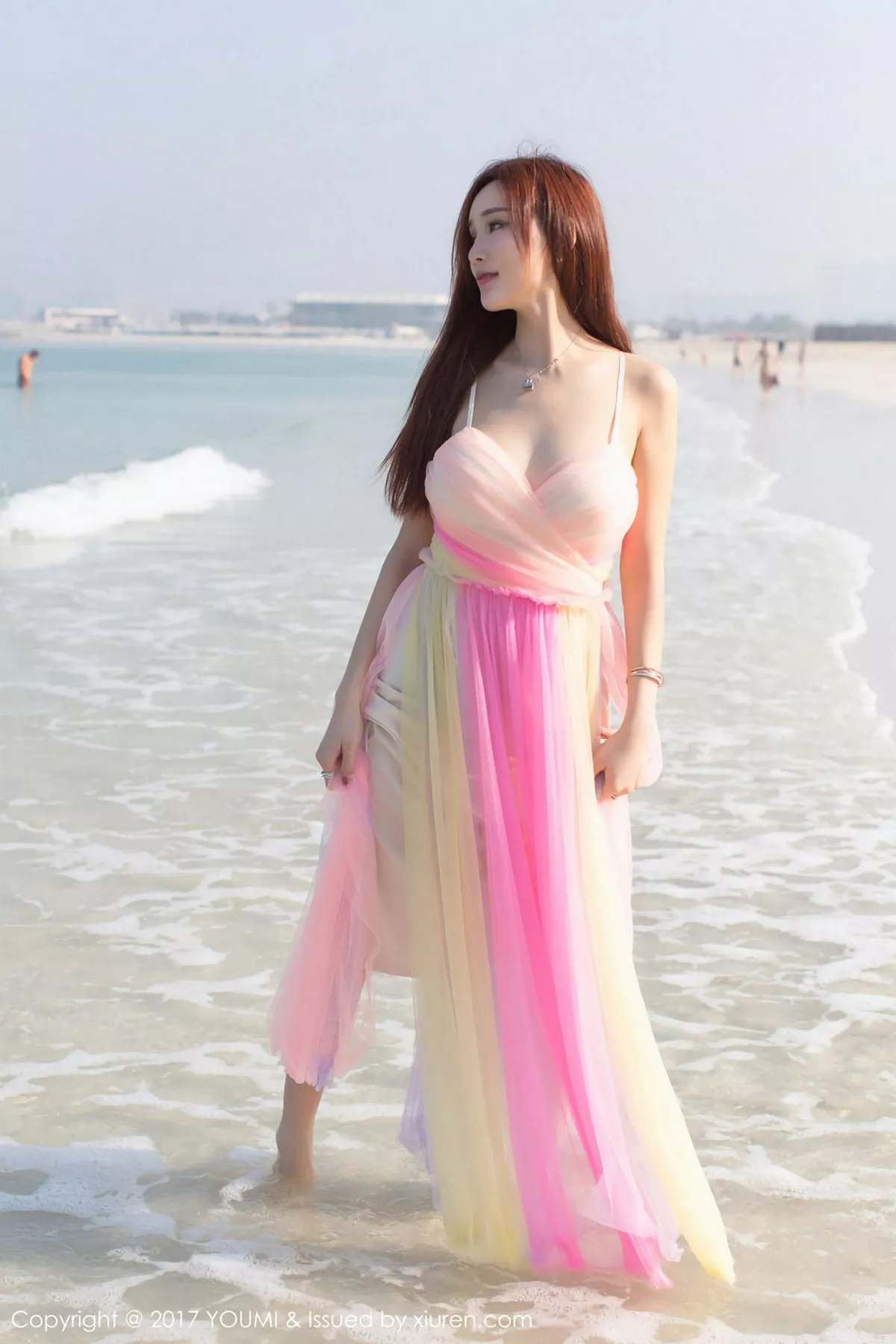 秀人集.com_[YouMi尤蜜荟]Vol.092_嫩模土肥圆矮挫穷海边沙滩清新唯美风彩色长裙性感写真44P