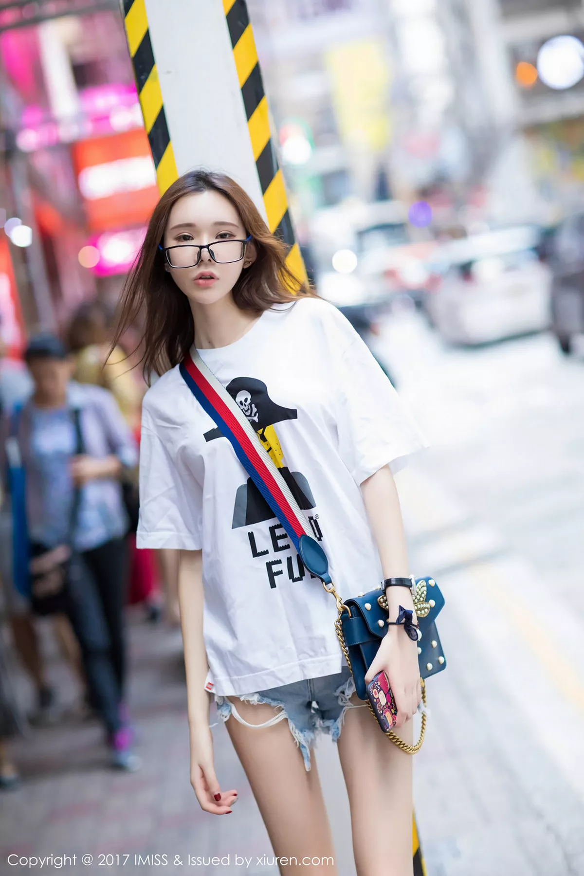 秀人集.com_[IMISS爱蜜社]Vol.199_嫩模萌琪琪Irene居家黑色内衣配黑丝裤袜完美诱惑写真64P