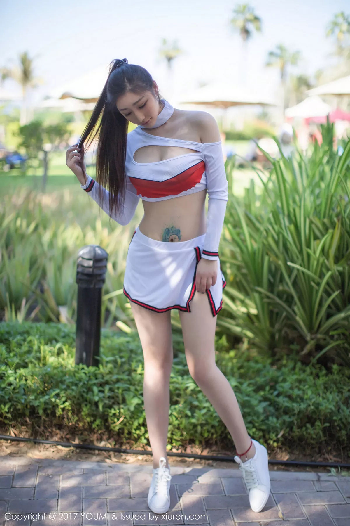 秀人集.com_[YouMi尤蜜荟]Vol.090_嫩模妲己_Toxic迪拜旅拍大尺度全裸金属链秀火辣胴体诱惑写真52P