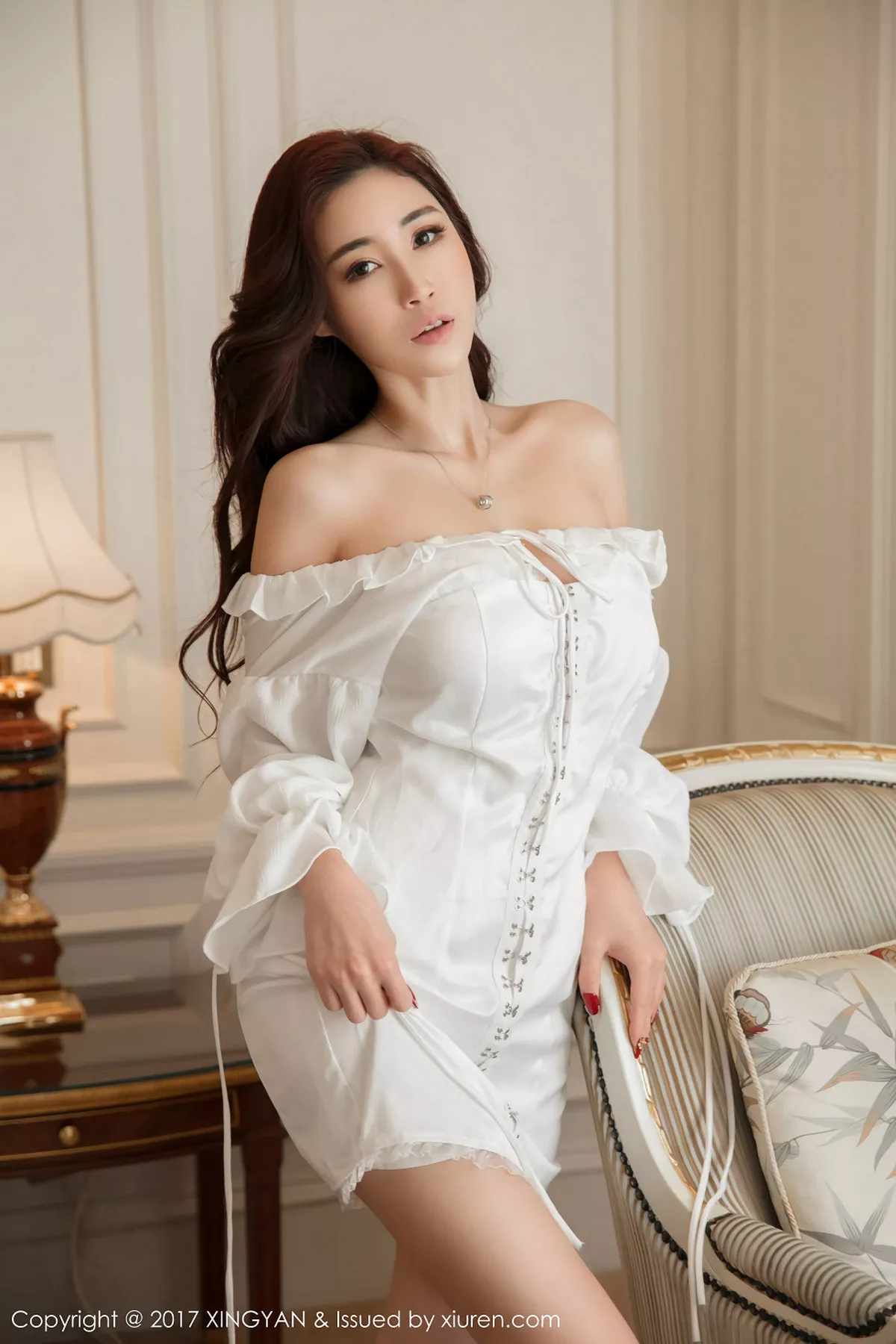 秀人集.com_[XINGYAN星颜社]Vol.001_嫩模孙梦瑶V欧美范低胸连身裙+两套性感私房内衣写真48P