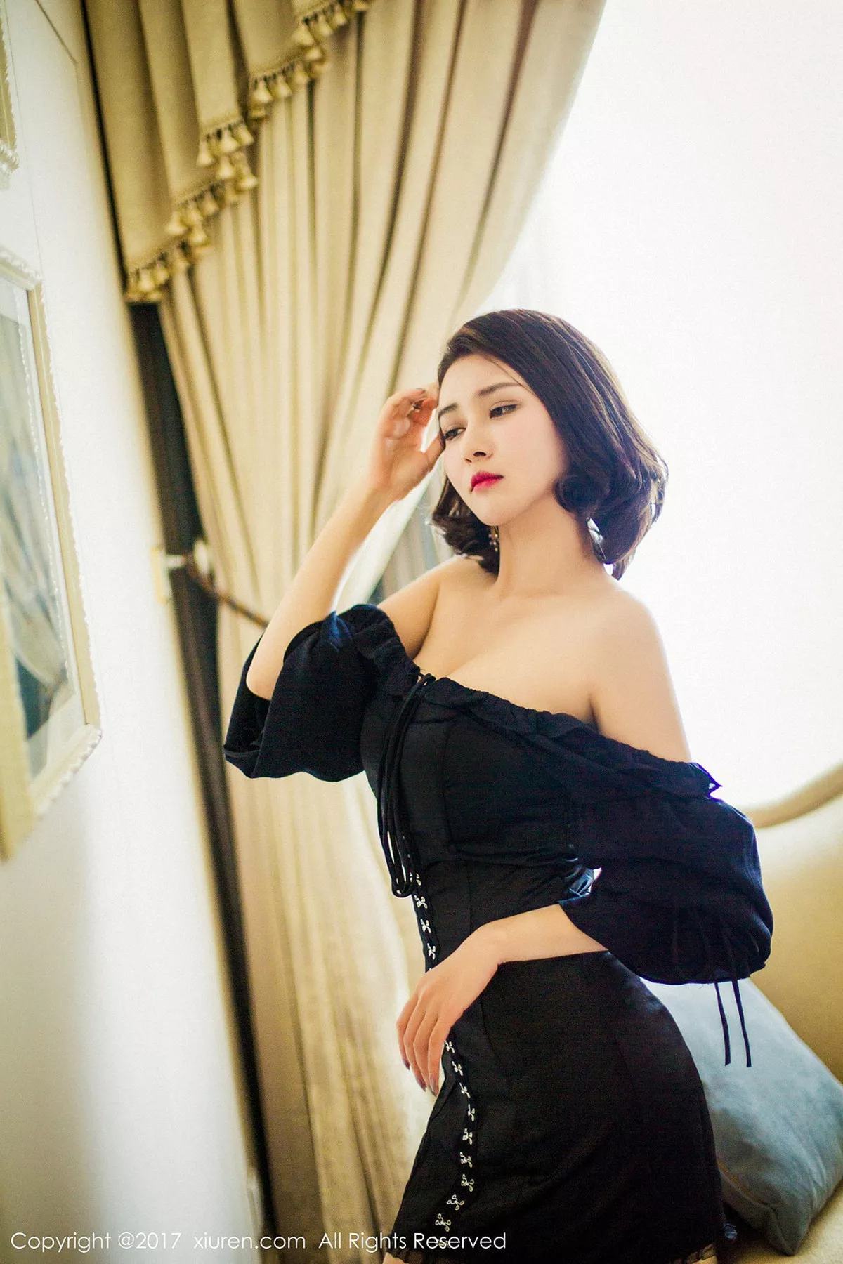 秀人集.com_[XiuRen秀人网]No.879_嫩模女神廿十黑色蕾丝睡裙秀完美身材浴室湿身诱惑写真48P