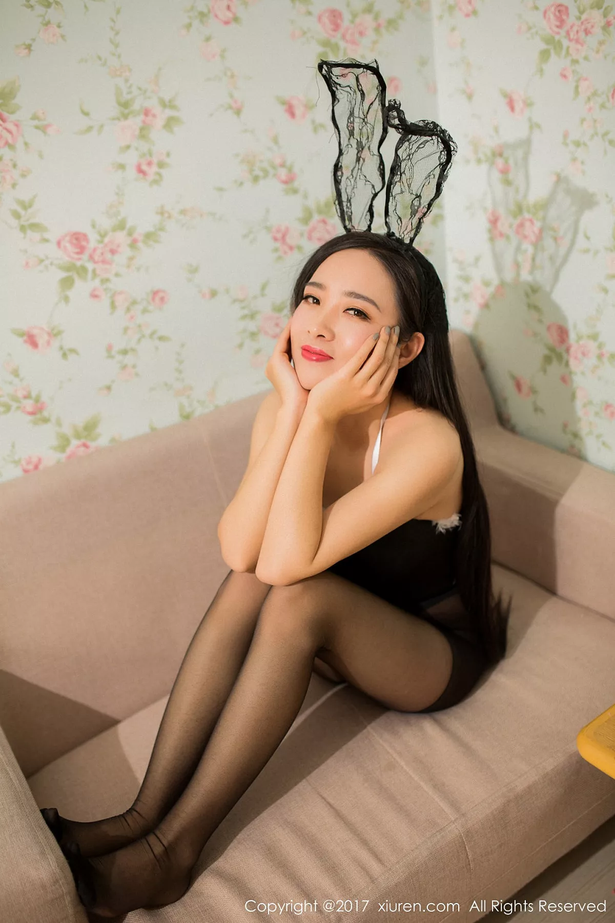 秀人集.com_[XiuRen秀人网]No.877_嫩模艾儿黑丝兔女郎加性感护士制服秀完美身材诱惑写真51P