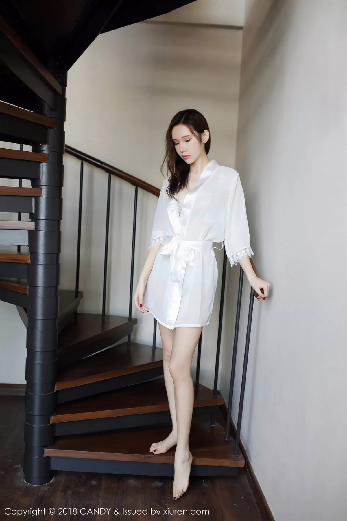 秀人集.com_[Candy糖果画报]Vol.049_女神萌琪琪Irene沙巴旅拍居家性感内衣秀完美身材写真51P