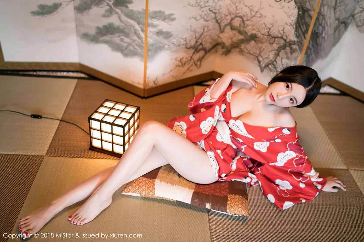 秀人集.com_[MiStar魅妍社]Vol.210_嫩模谢芷馨Sindy北海道旅拍娇艳红色和服半露豪乳诱惑写真43P