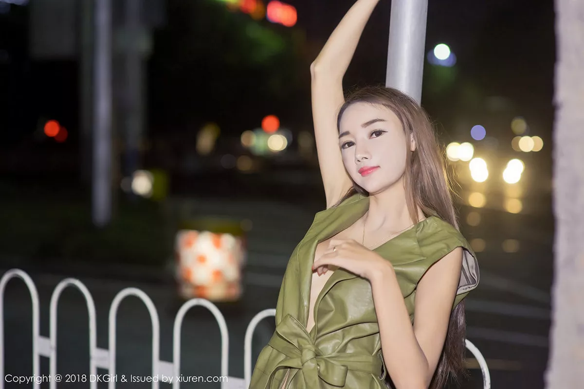 秀人集.com_[DKGirl御女郎]Vol.059_嫩模婕西儿jessie羊城旅拍羊城夜景真空露出豪乳诱惑写真49P