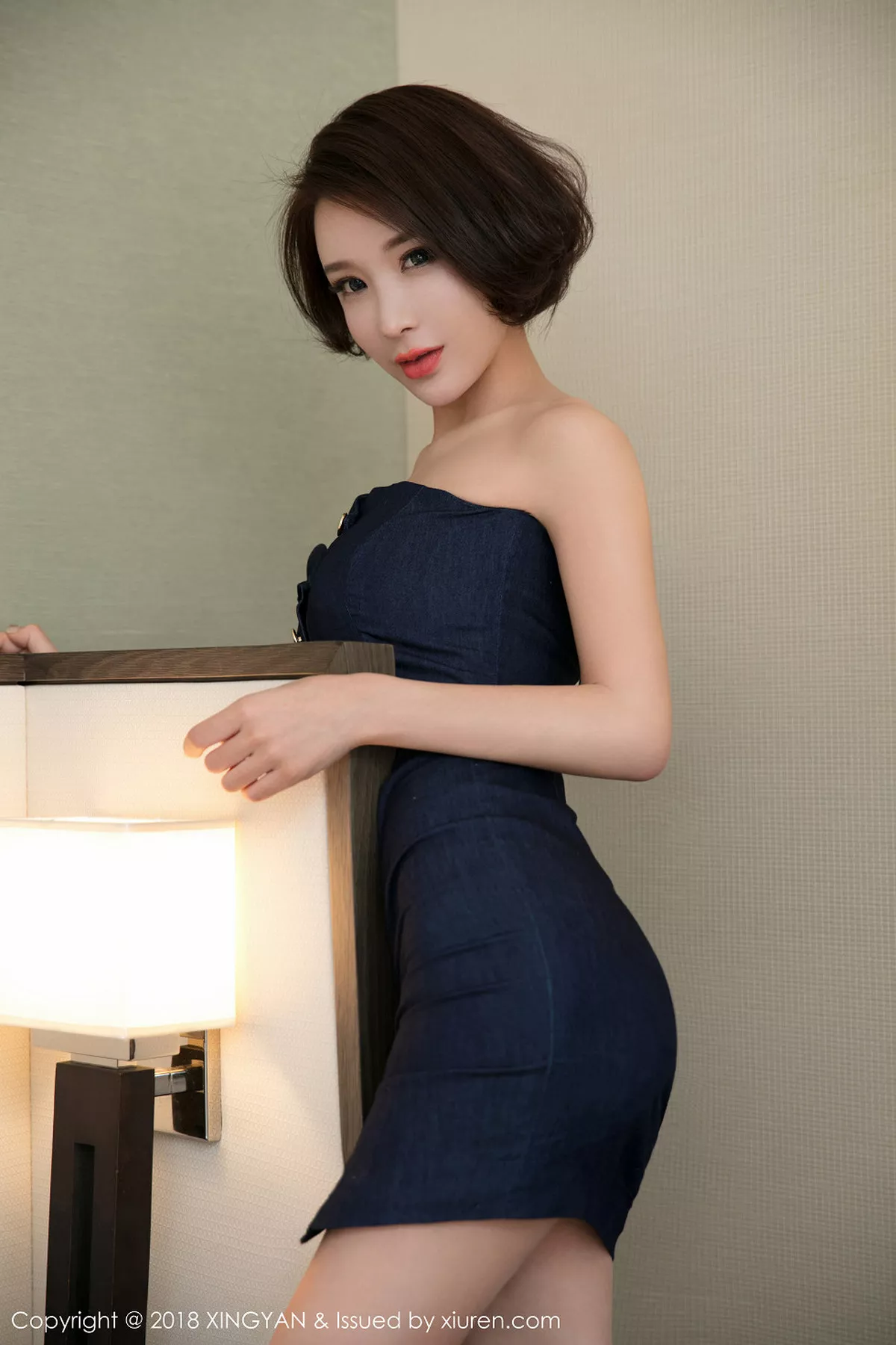 秀人集.com_[XINGYAN星颜社]Vol.014_嫩模琳希居家白色蕾丝内衣秀窈窕身材娇美迷人写真50P