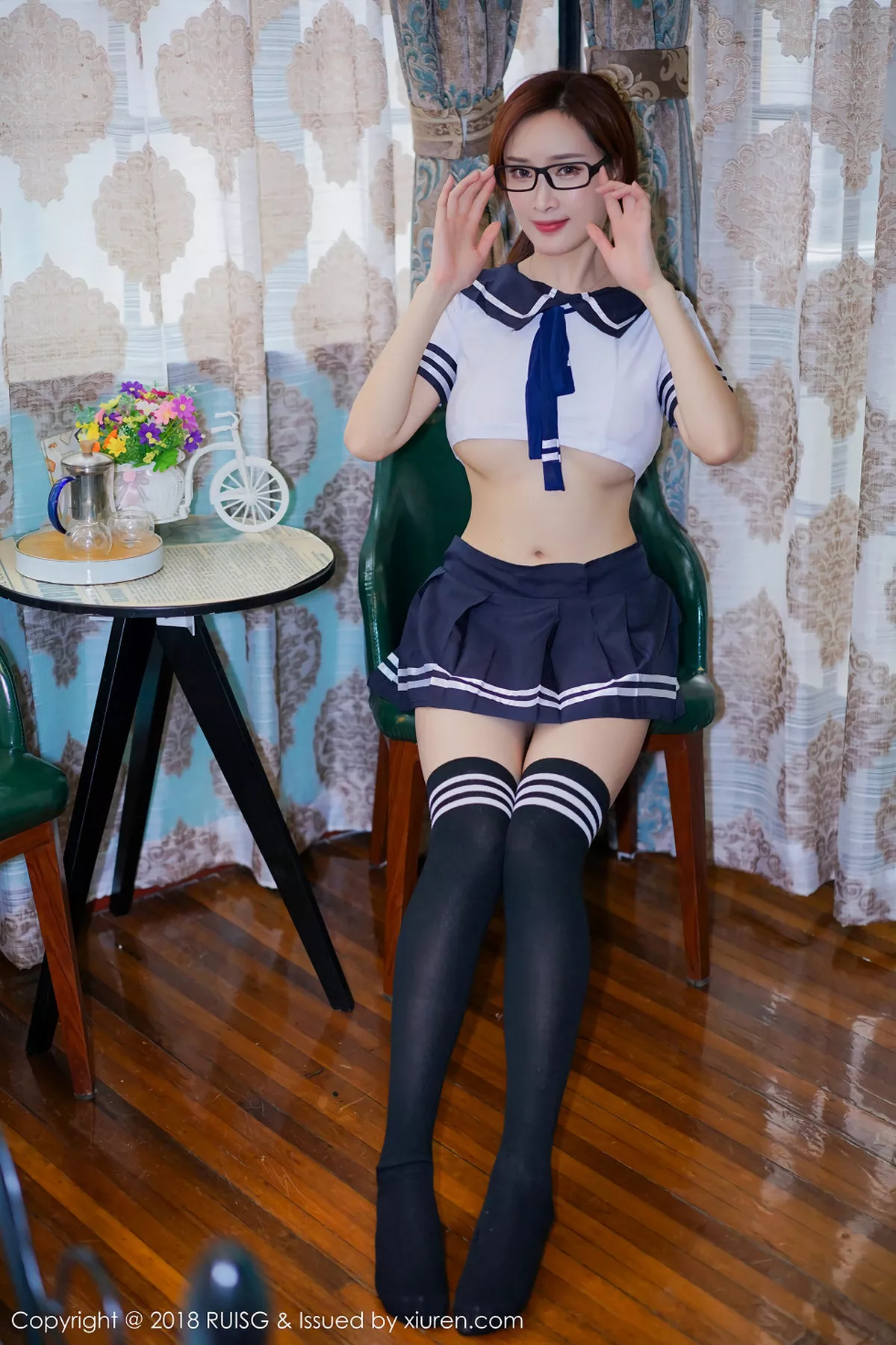 秀人集.com_[RUISG瑞丝馆]Vol.039_女神土肥圆矮挫穷清纯校花女神+性感空乘制服诱惑写真45P