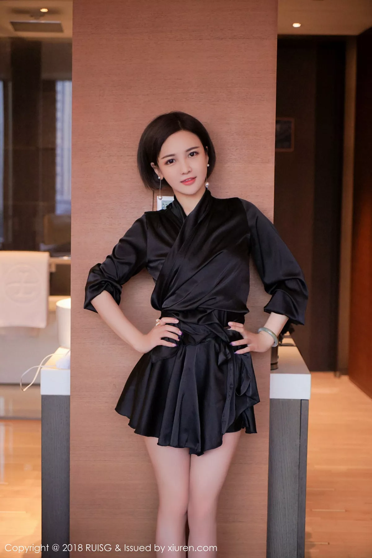 秀人集.com_[RUISG瑞丝馆]Vol.037_嫩模米粒sweet性感内衣配紧身牛仔裤秀魔鬼身材诱惑写真38P