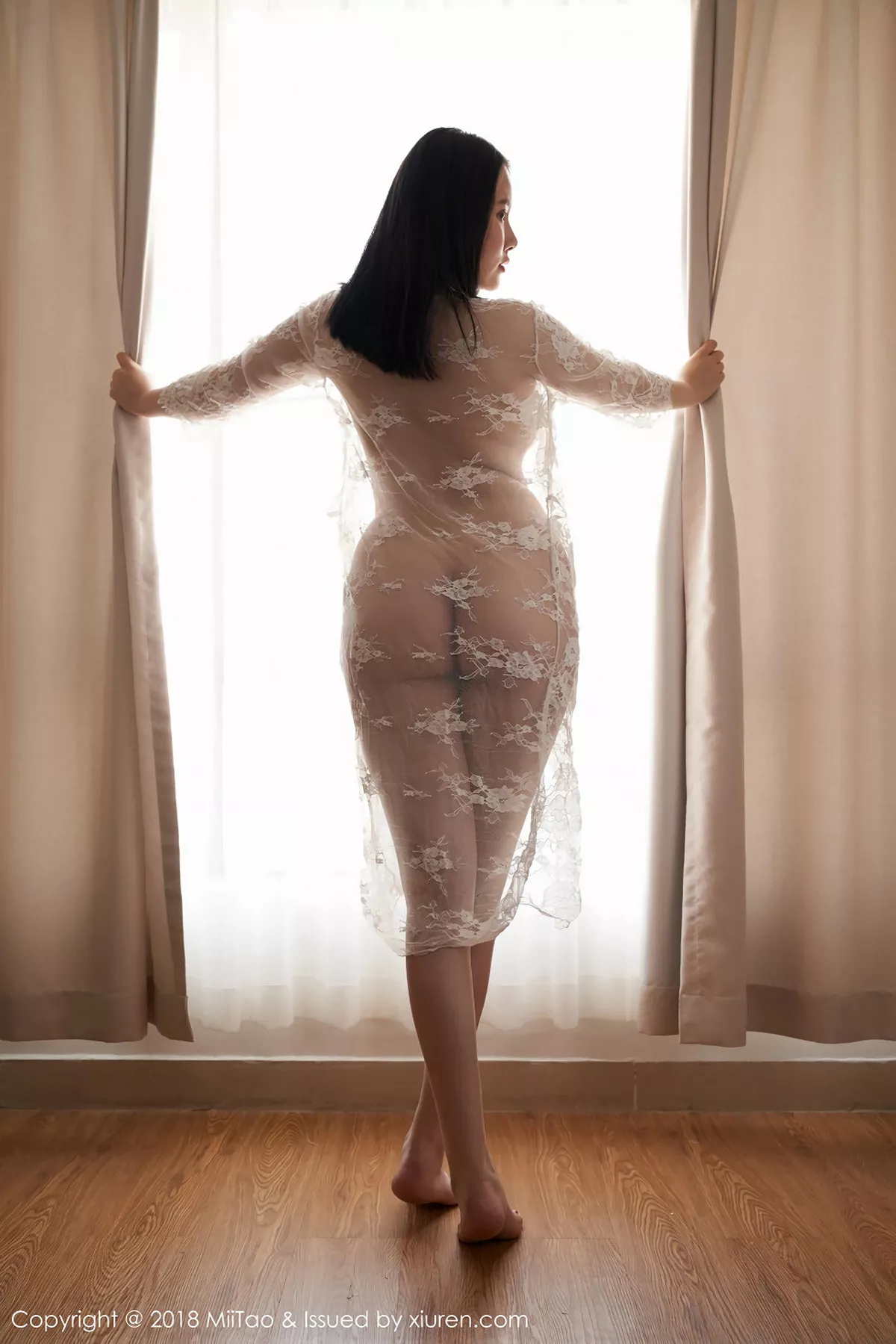 秀人集.com_[MiiTao蜜桃社]Vol.093_嫩模苏珊娜Susana居家缕空毛衣全脱秀完美人体艺术诱惑写真53P