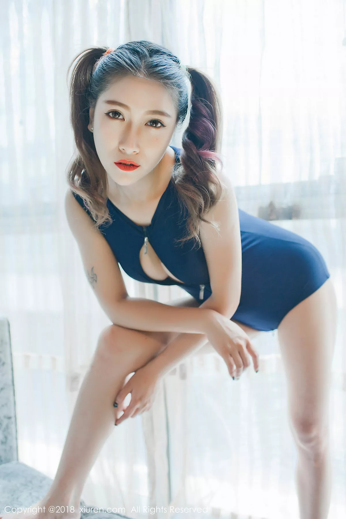 秀人集.com_[XiuRen秀人网]No.902_嫩模杜花花开胸比基尼+日系连体泳衣秀完美身材爆乳诱惑写真48P