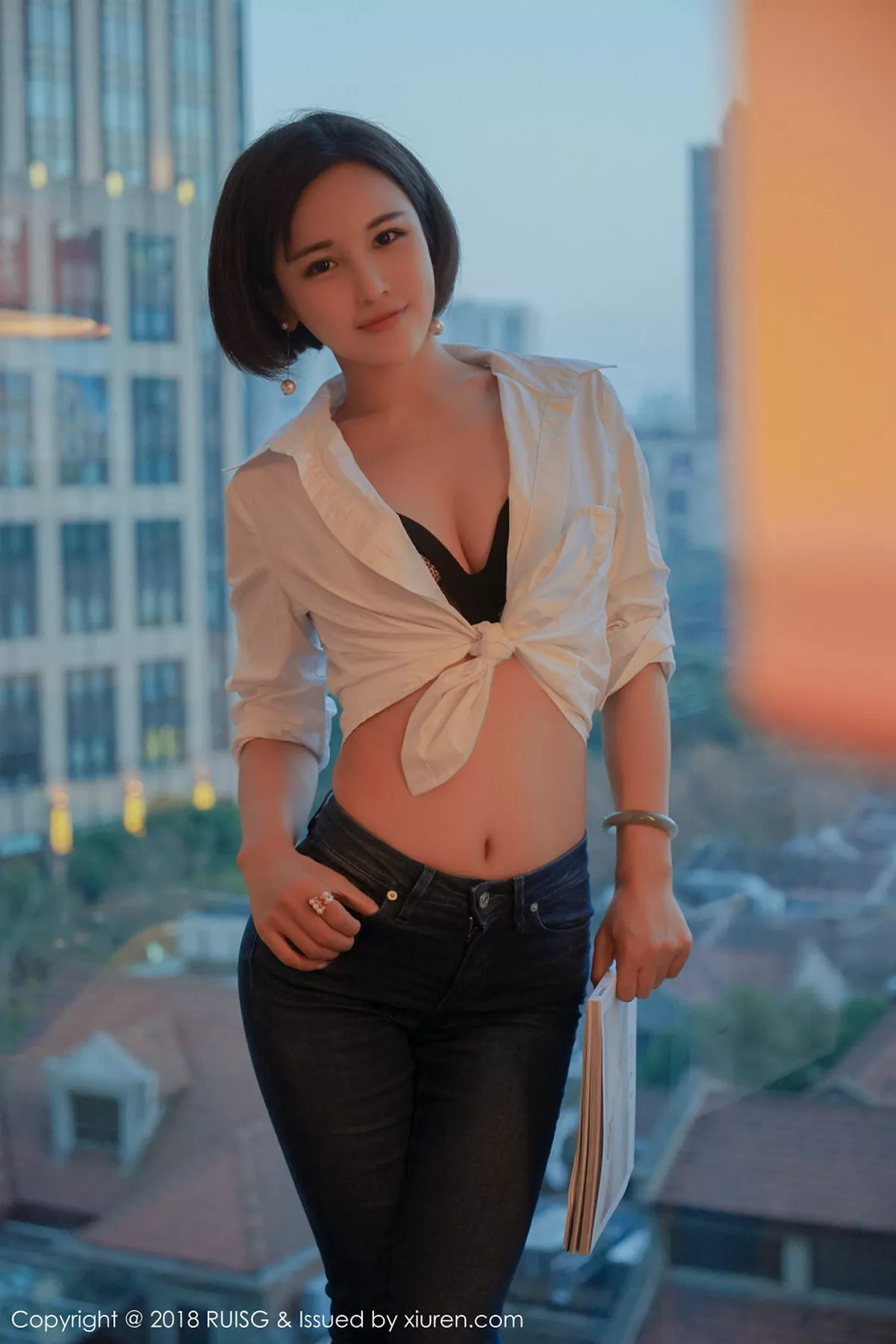 秀人集.com_[RUISG瑞丝馆]Vol.037_嫩模米粒sweet性感内衣配紧身牛仔裤秀魔鬼身材诱惑写真38P