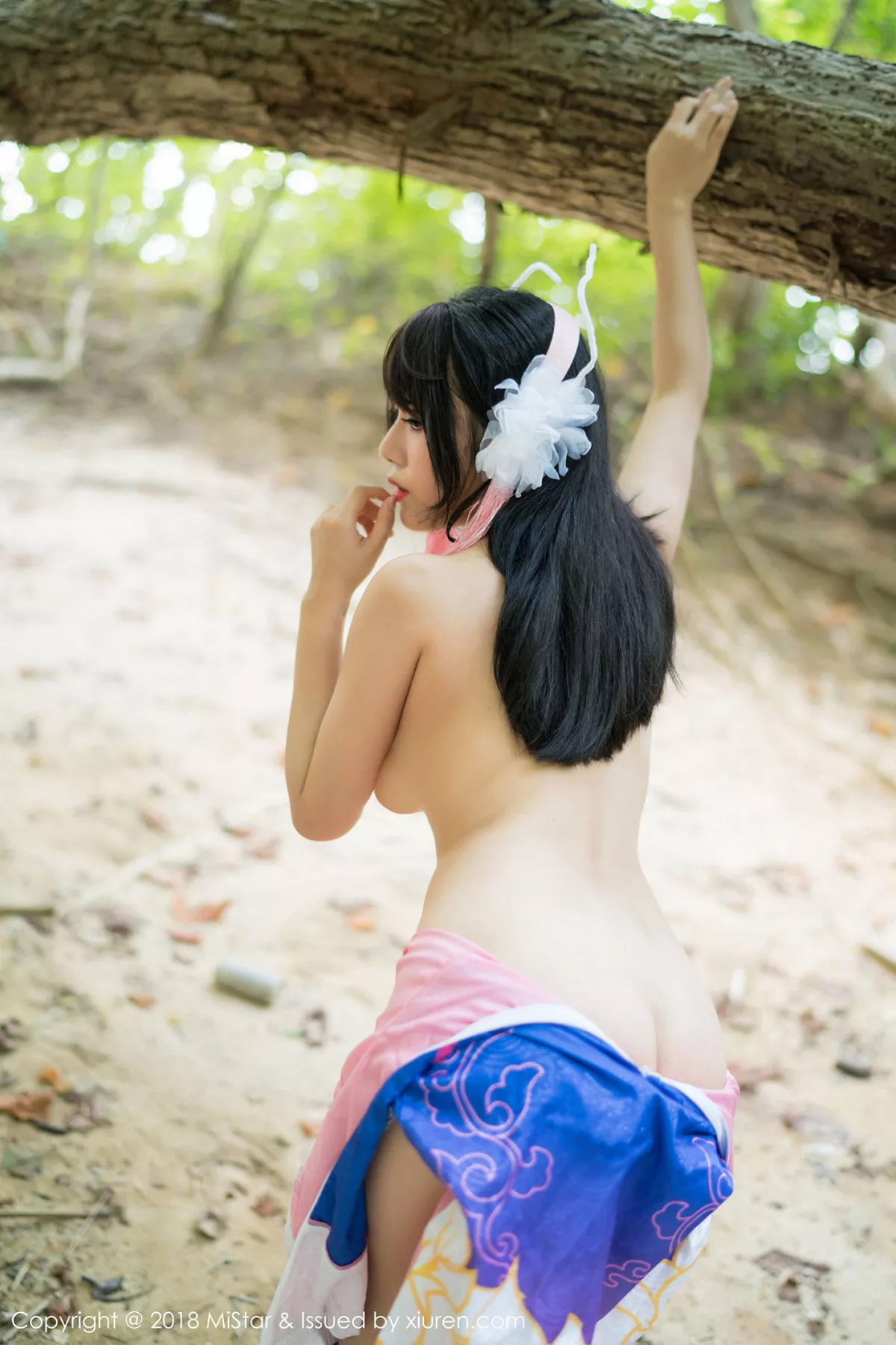 秀人集.com_[MiStar魅妍社]Vol.215_女神兜豆靓Youlina甲米旅拍外拍COS不知火舞热辣诱惑写真50P