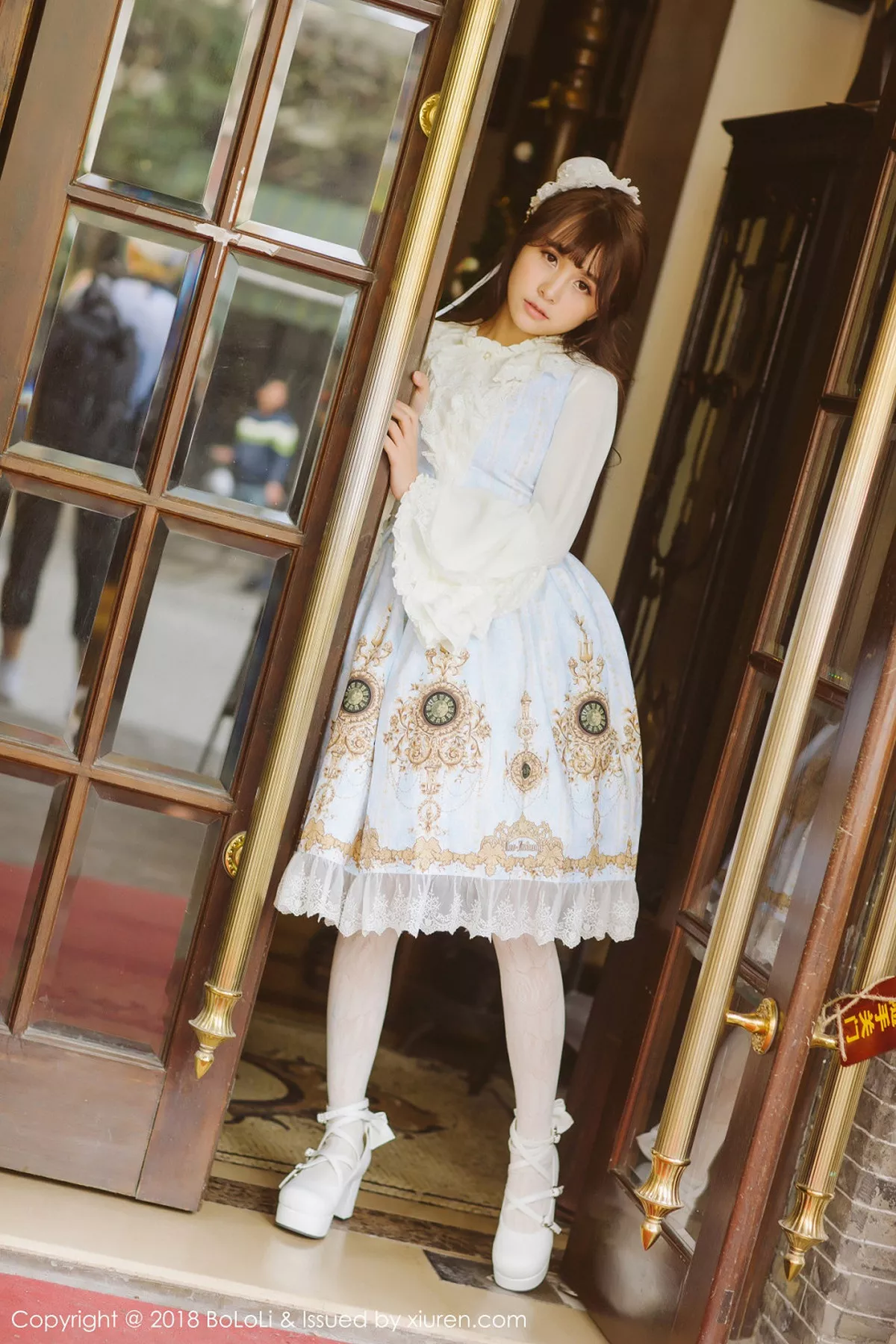 秀人集.com_[Tukmo兔几盟]Vol.113_嫩模夏美酱户外古典优雅洛丽塔系列+清纯可爱学生制服写真62P