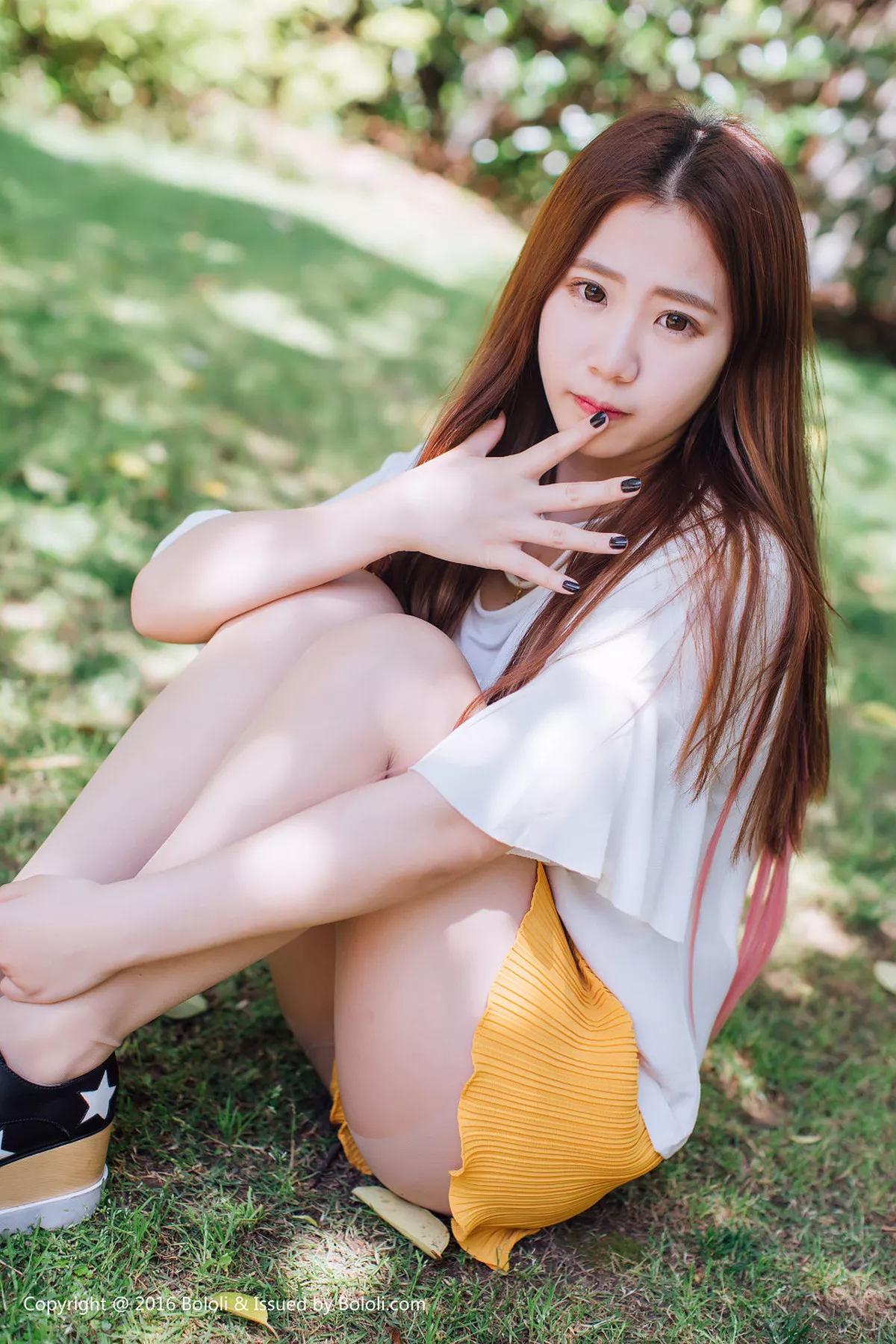 秀人集.com_[Tukmo兔几盟]Vol.109_清纯嫩模董成丽游乐园里白色短袖衫配黄色短裙清爽迷人写真40P