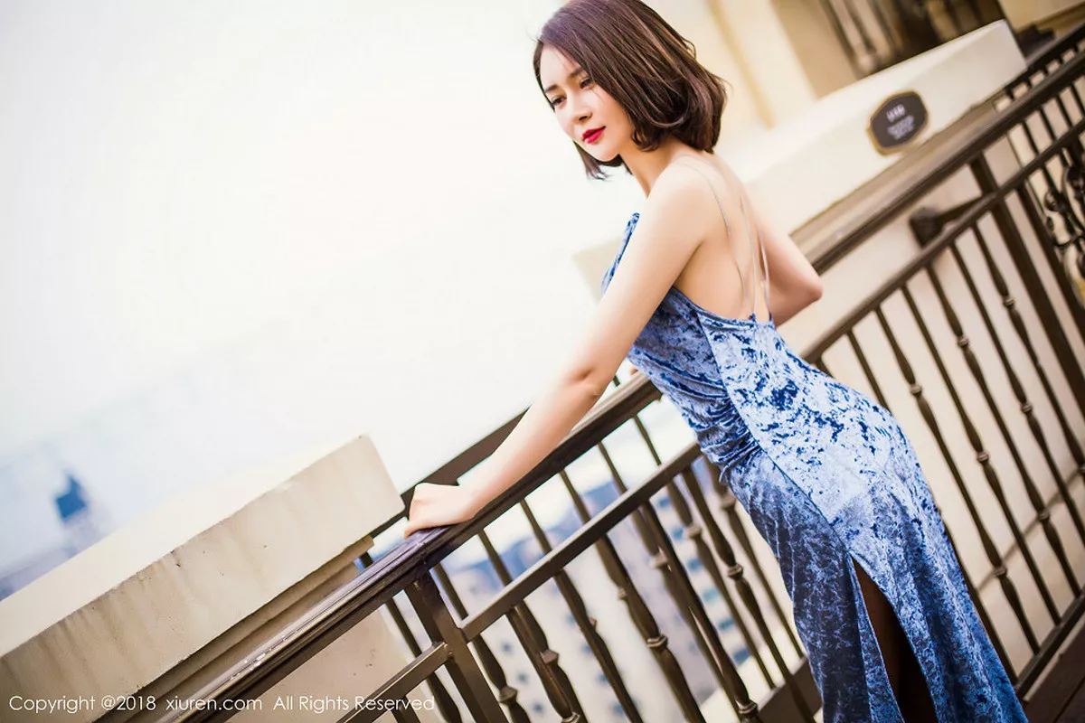 秀人集.com_[XiuRen秀人网]No.935_嫩模廿十居家私房红色塑身内衣秀完美身材白嫩肌肤性感写真58P