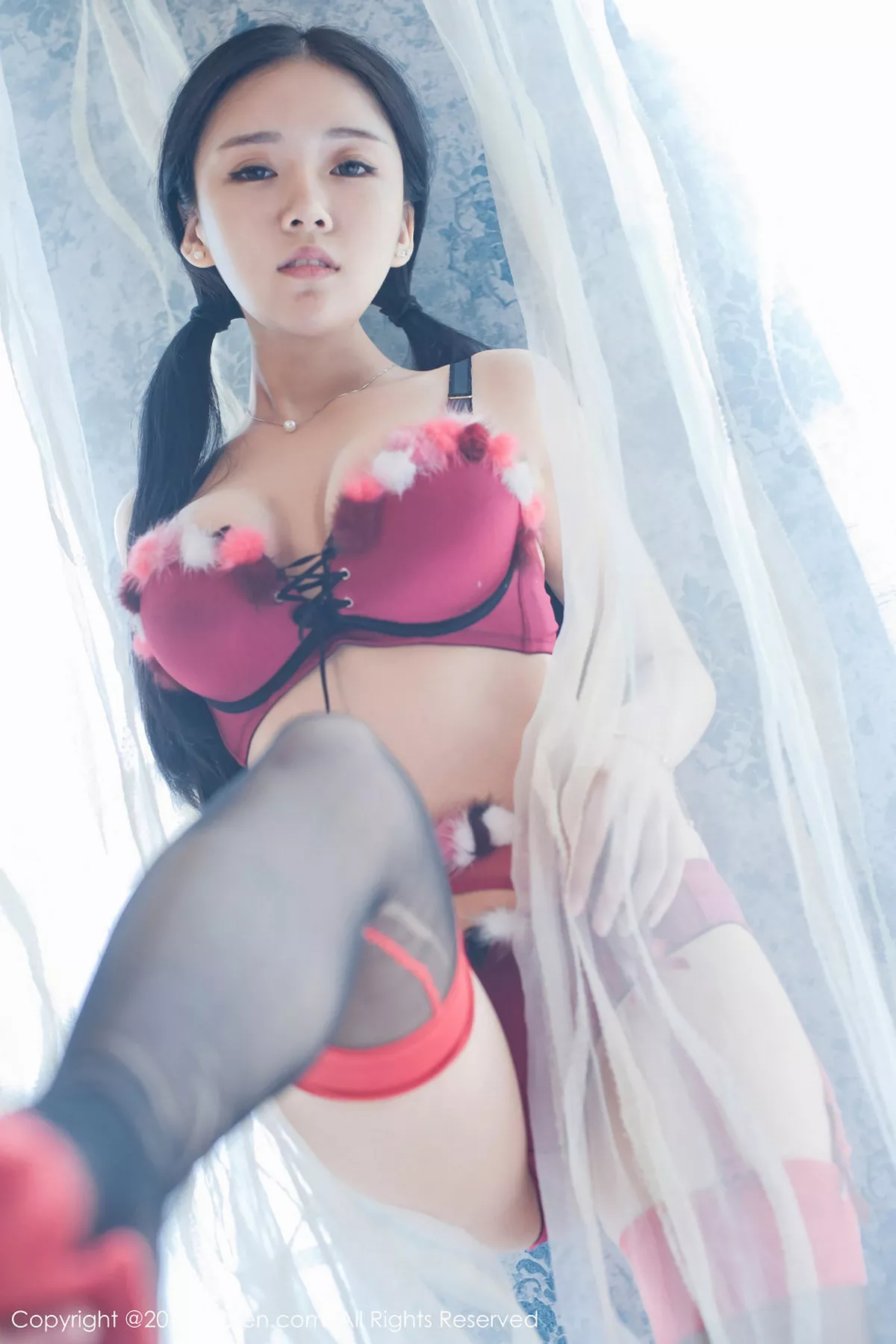 秀人集.com_[XiuRen秀人网]No.932_巨乳嫩模红气球红色连体内衣+日系开胸死库水爆乳诱惑写真49P