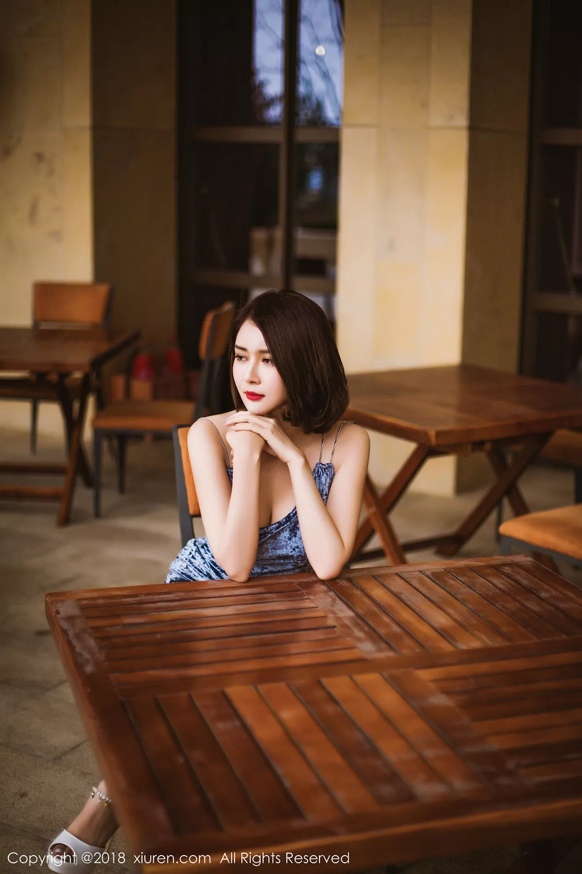 秀人集.com_[XiuRen秀人网]No.935_嫩模廿十居家私房红色塑身内衣秀完美身材白嫩肌肤性感写真58P