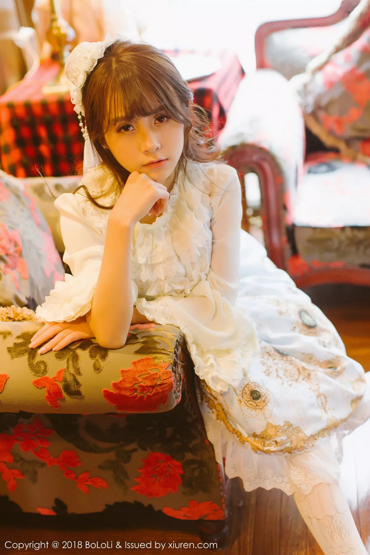 秀人集.com_[Tukmo兔几盟]Vol.113_嫩模夏美酱户外古典优雅洛丽塔系列+清纯可爱学生制服写真62P