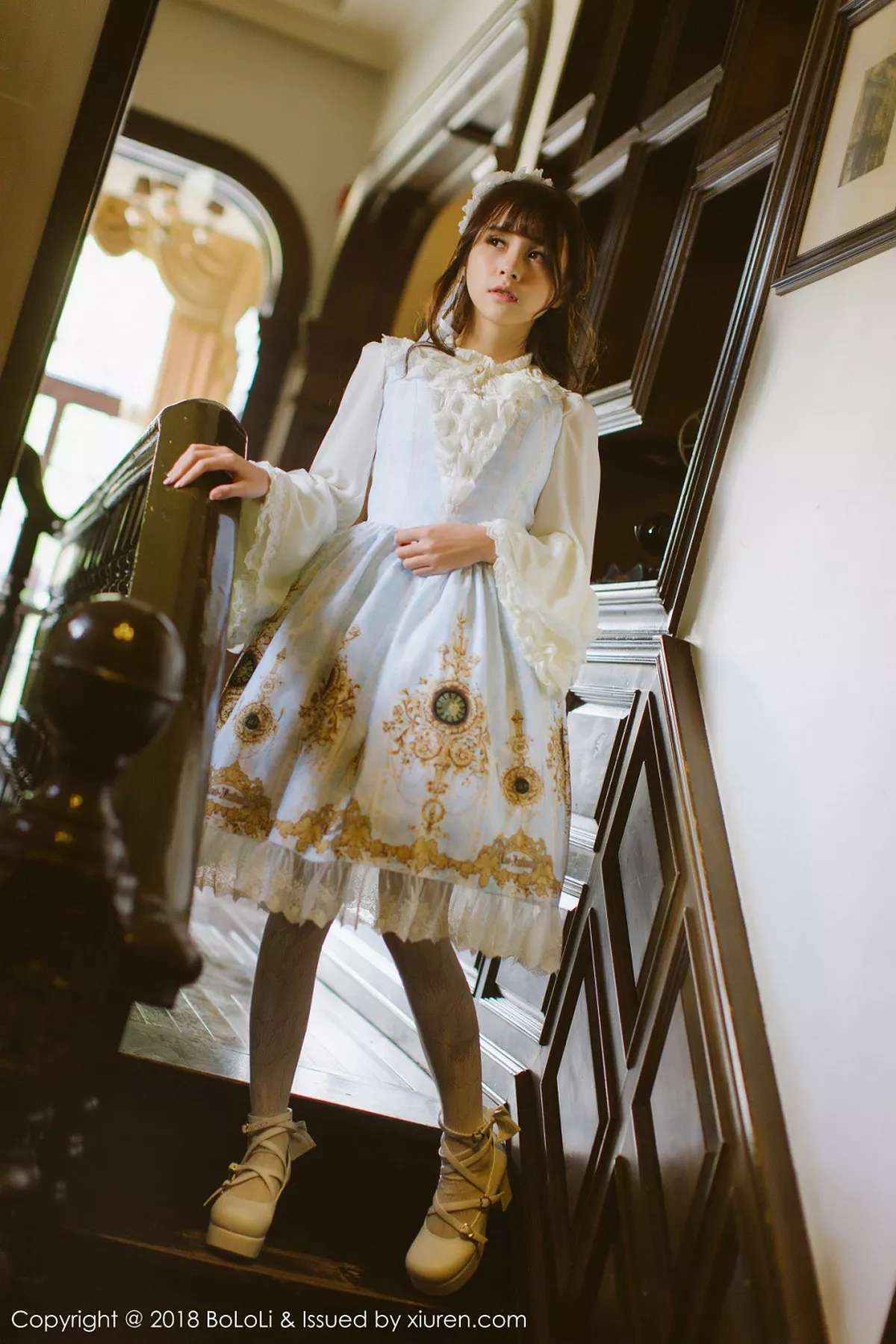 秀人集.com_[Tukmo兔几盟]Vol.113_嫩模夏美酱户外古典优雅洛丽塔系列+清纯可爱学生制服写真62P