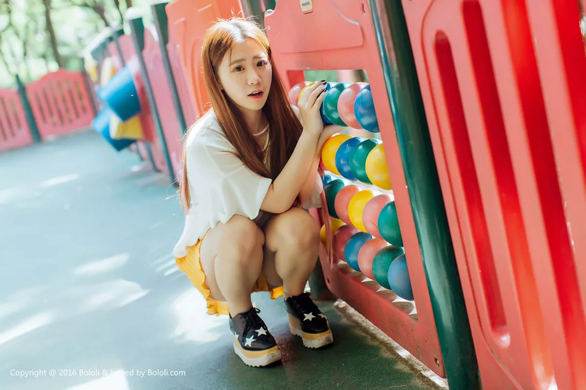 秀人集.com_[Tukmo兔几盟]Vol.109_清纯嫩模董成丽游乐园里白色短袖衫配黄色短裙清爽迷人写真40P