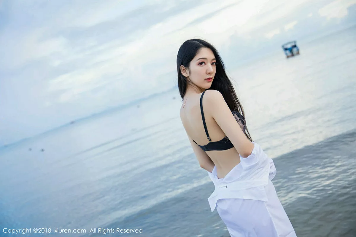 秀人集.com_[XiuRen秀人网]No.962_嫩模小热巴甲米旅拍性感白衬衫配蕾丝内衣妩媚诱惑写真43P