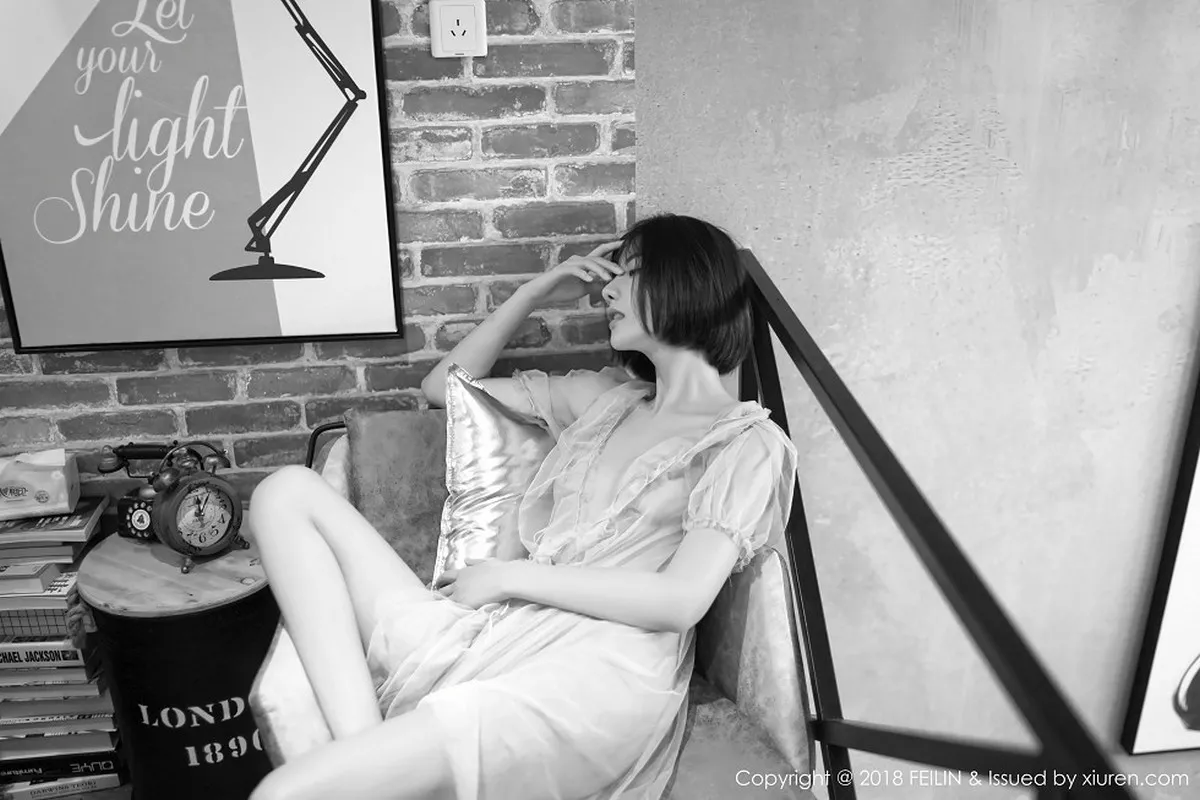 秀人集.com_[FeiLin嗲囡囡]Vol.134_嫩模就是阿朱啊性感黑白大片全裸秀美背撩人诱惑写真40P