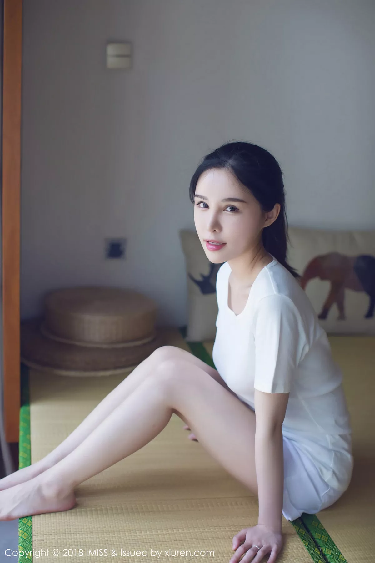 秀人集.com_[IMISS爱蜜社]Vol.229_嫩模艾米Amy白色吊带高叉连体衣秀丰满美乳妩媚诱惑写真35P