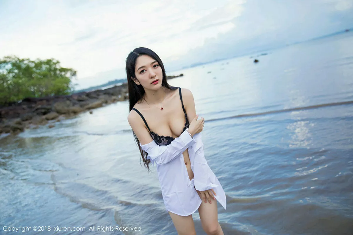 秀人集.com_[XiuRen秀人网]No.962_嫩模小热巴甲米旅拍性感白衬衫配蕾丝内衣妩媚诱惑写真43P