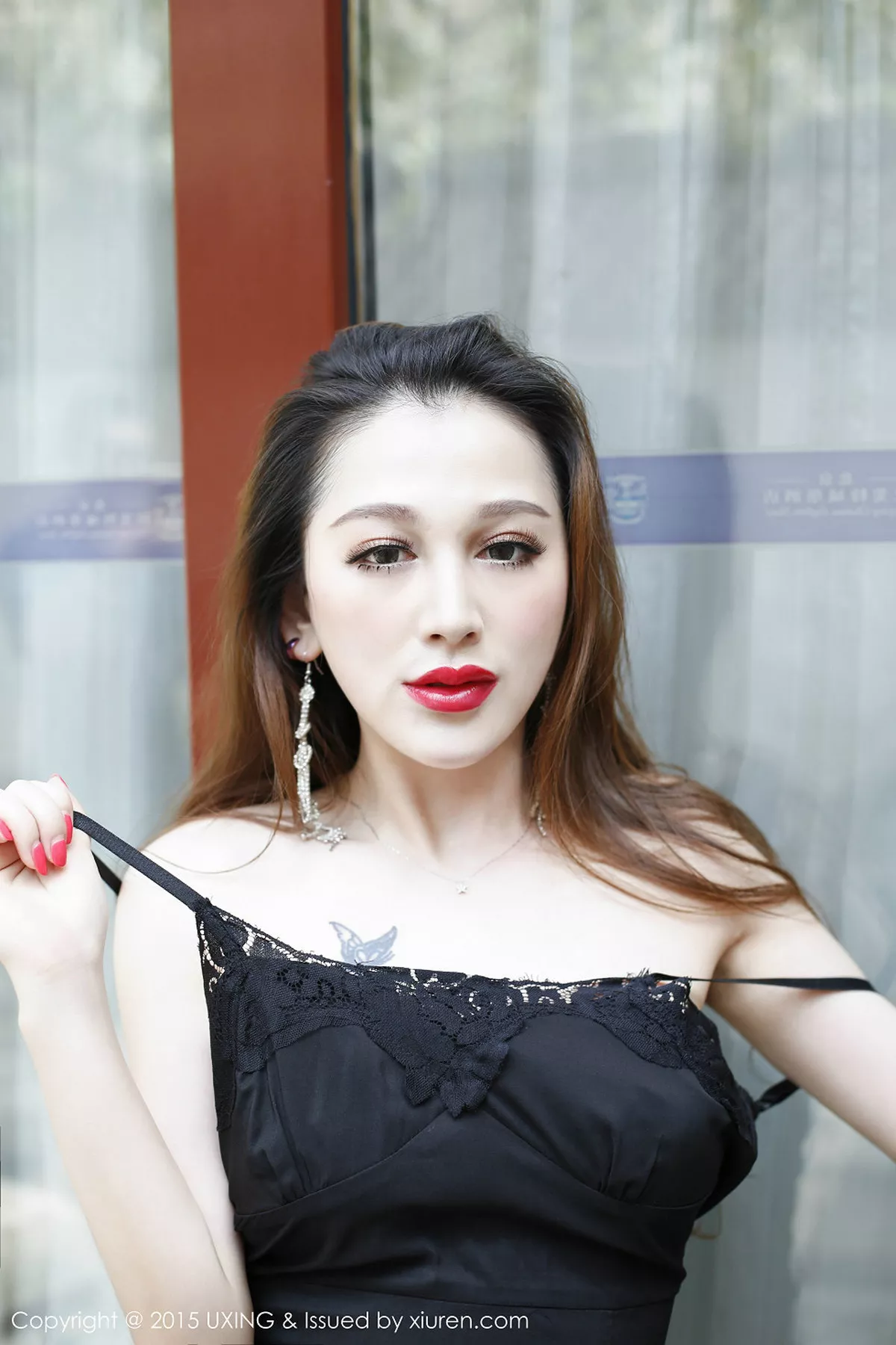 秀人集.com_[UXING优星馆]Vol.019_嫩模沈璐Lulu缕空蕾丝内裤秀翘臀性感内衣美胸写真50P