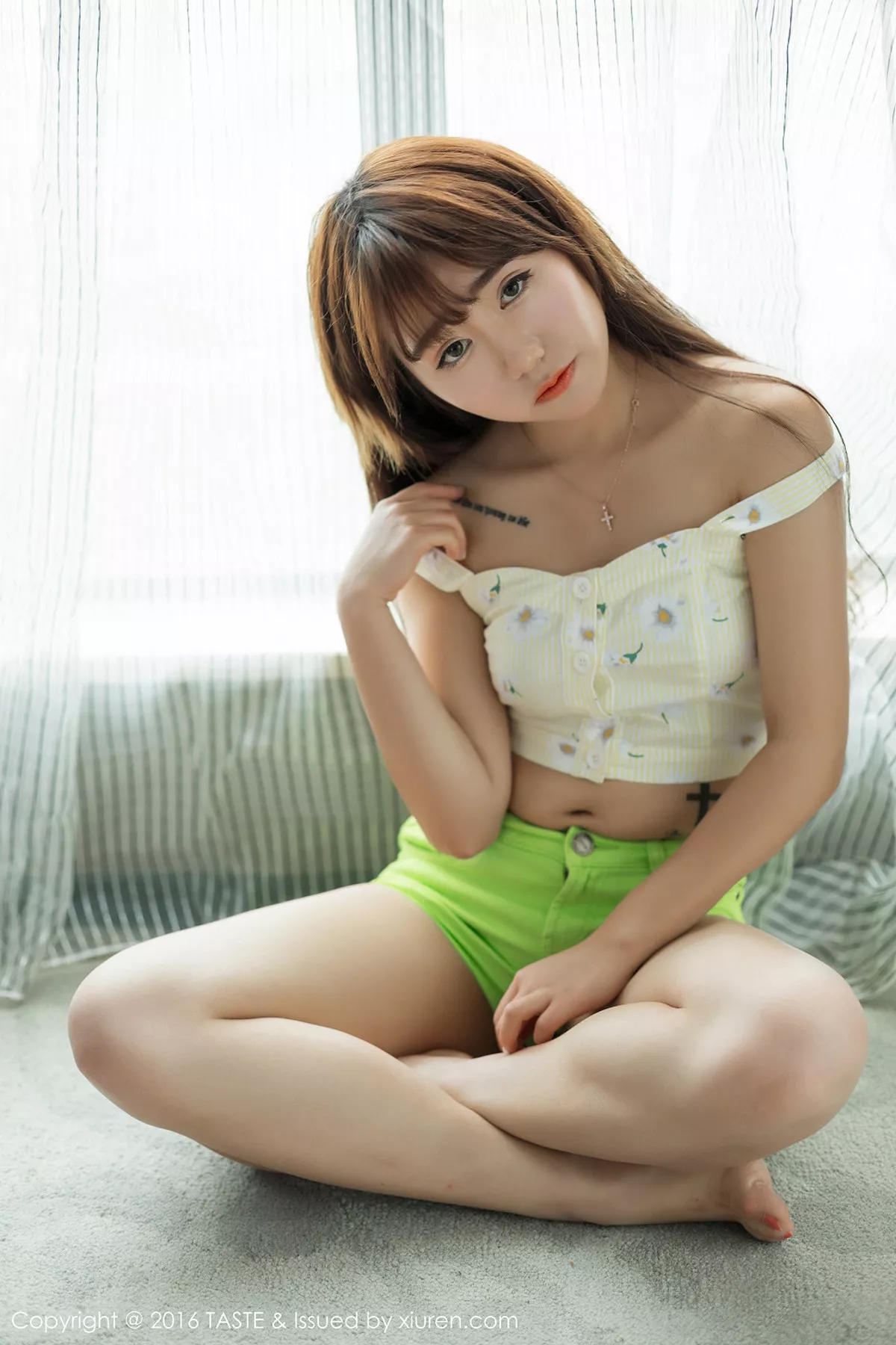 秀人集.com_[Taste顽味生活]Vol.026_嫩模鱼子酱宝saki内衣美少女秀纹身性感迷人写真45P