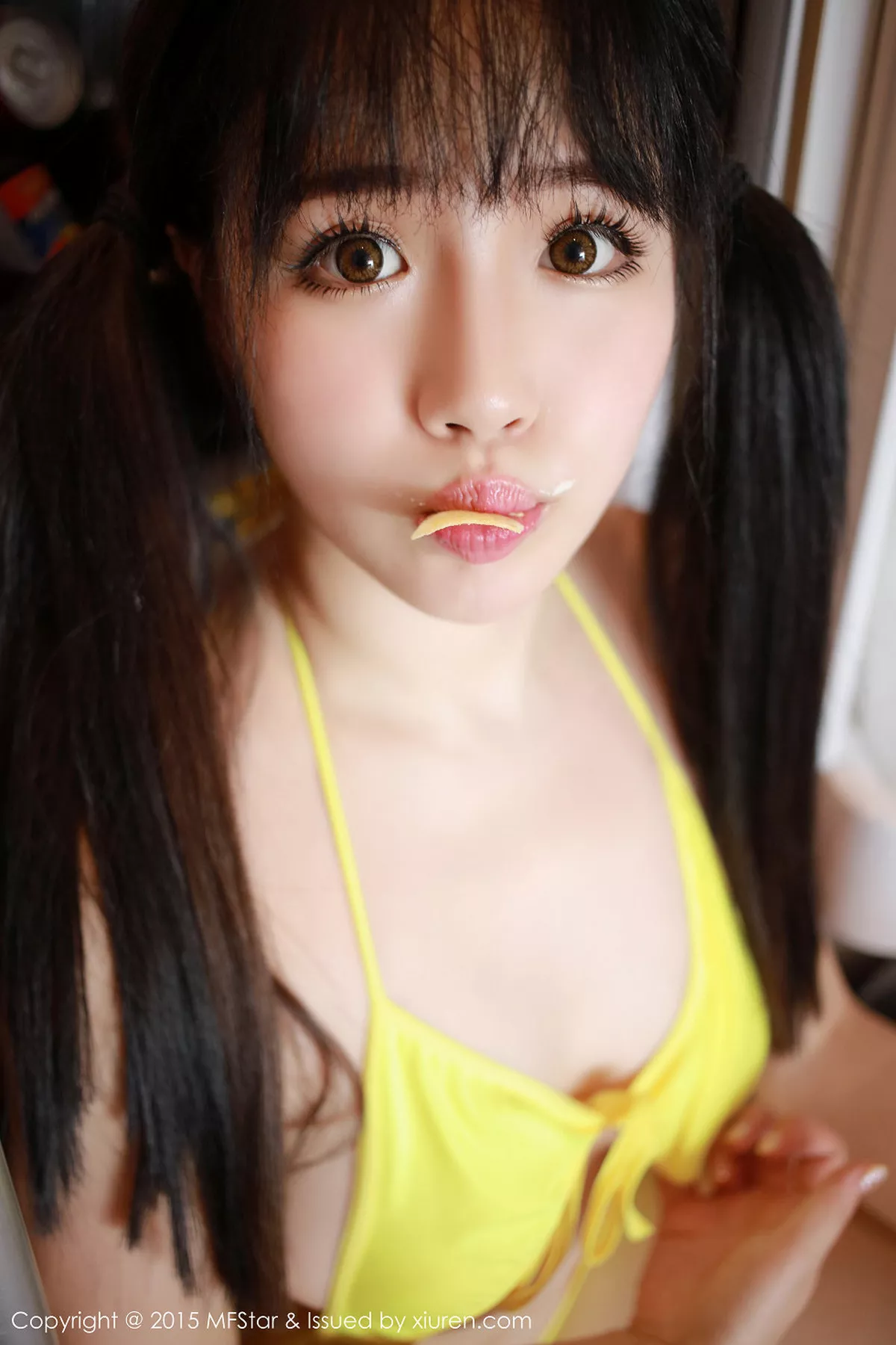 秀人集.com_[MFStar模范学院]Vol.036_萌妹徐cake白色开档短裙迷人豪乳性感翘臀写真50P