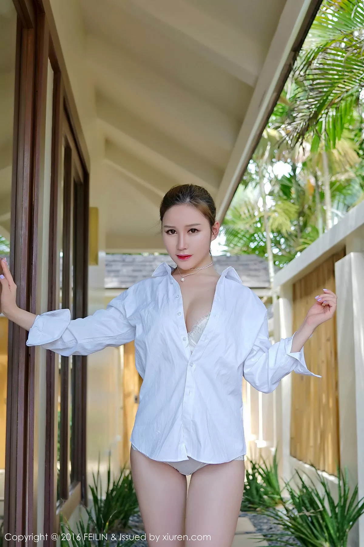 秀人集.com_[FeiLin嗲囡囡]Vol.022_嫩模于姬Una泳池里白色内衣秀白嫩豪乳迷人写真53P