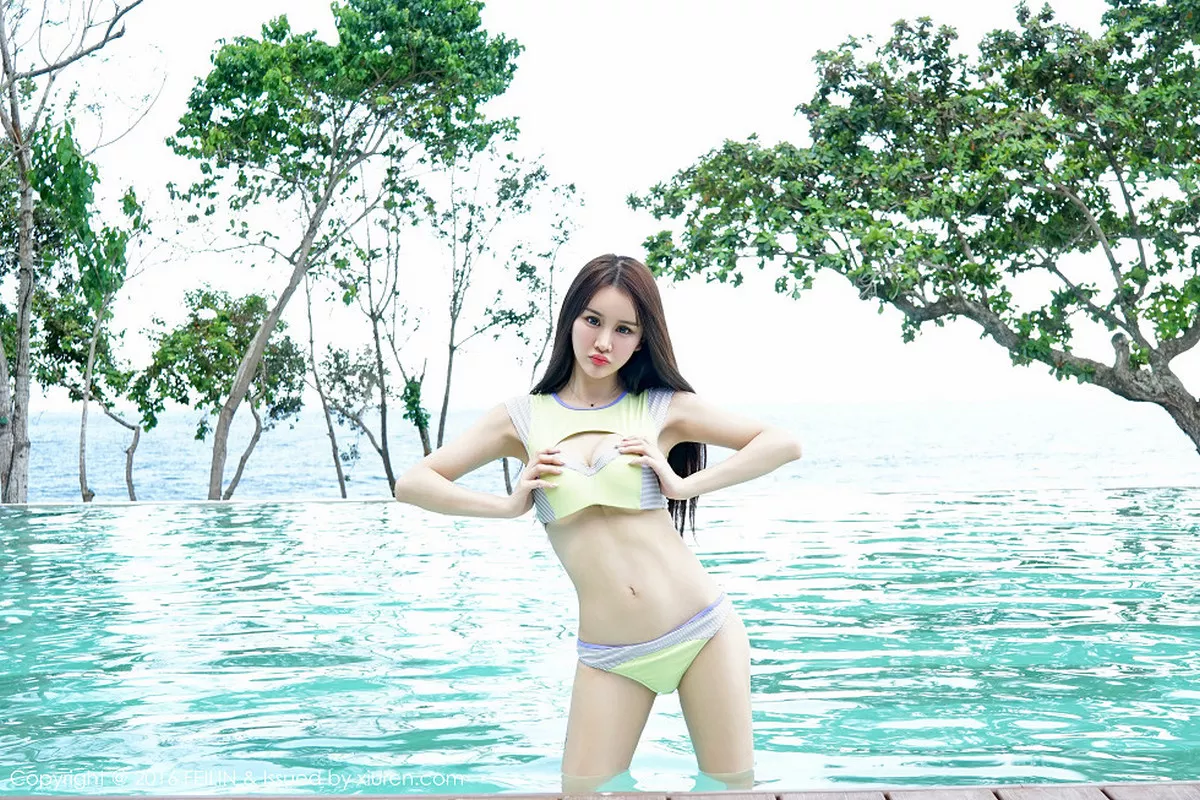 秀人集.com_[FeiLin嗲囡囡]Vol.027_嫩模Cheryl青树薄荷岛旅拍泳池边性感比基尼写真53P