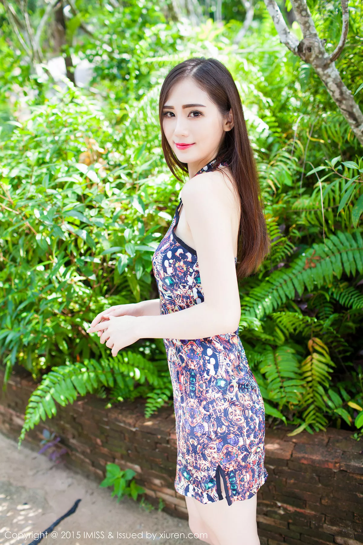 秀人集.com_[IMISS爱蜜社]Vol.030_SISY思普吉岛旅拍第三套黑色露脐晚礼裙性感写真53P