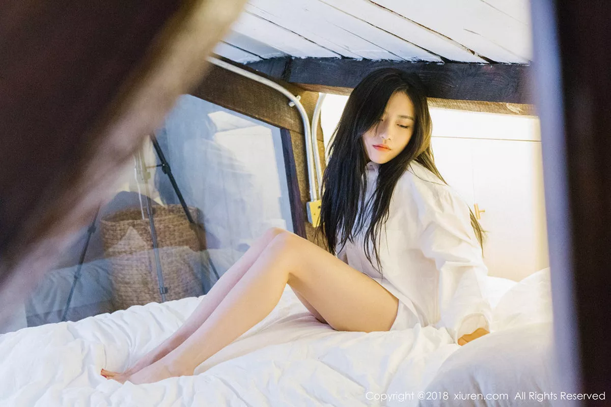 秀人集.com_[XiuRen秀人网]No.1024_女神许诺Sabrina居家早安女友系列床上慵懒迷人写真82P