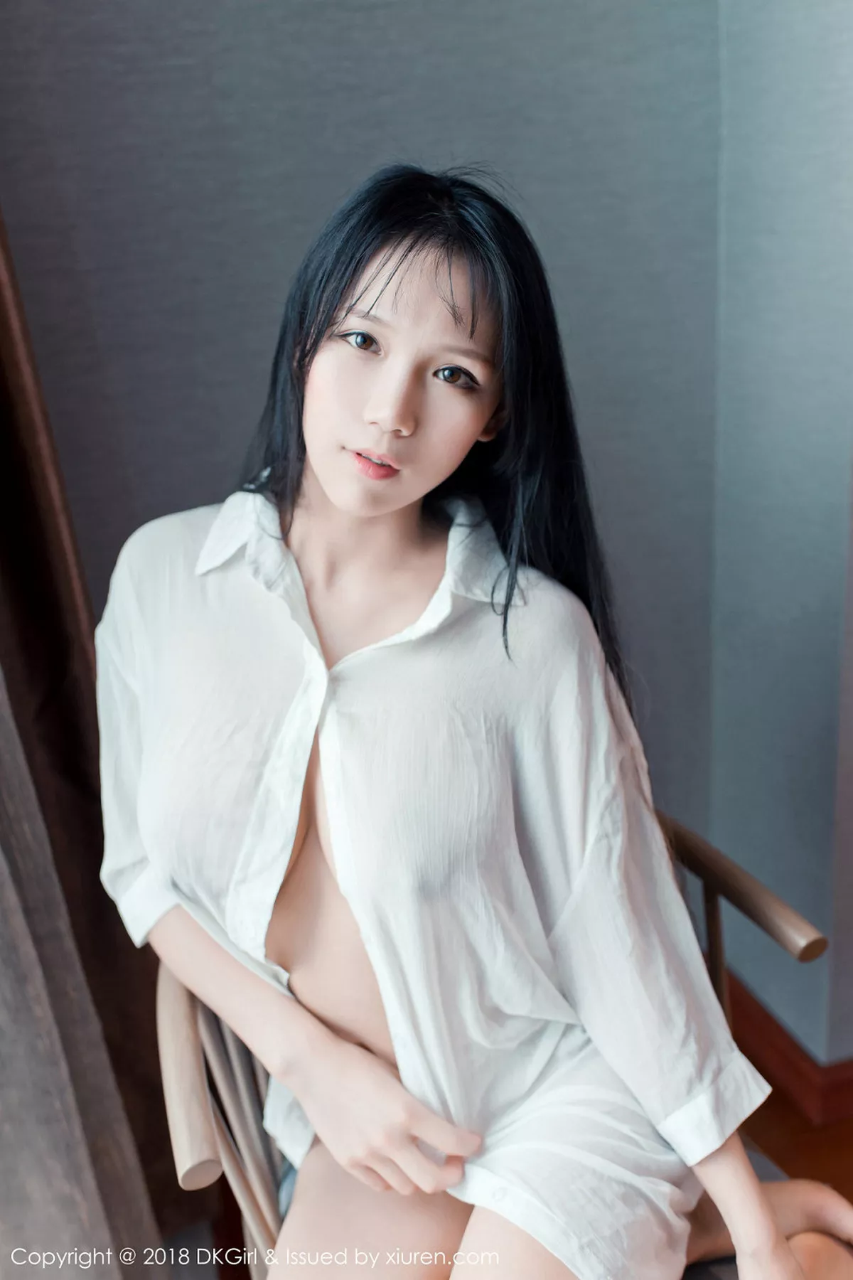 秀人集.com_[DKGirl御女郎]Vol.070_嫩模李可可性感白衬衣+红色围巾真空秀傲人豪乳诱惑写真48P