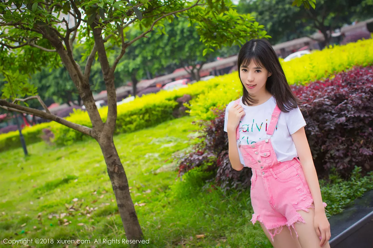 秀人集.com_[XiuRen秀人网]No.1026_嫩模艾栗栗居家黑色蕾丝内衣+户外清新美腿魅惑写真42P