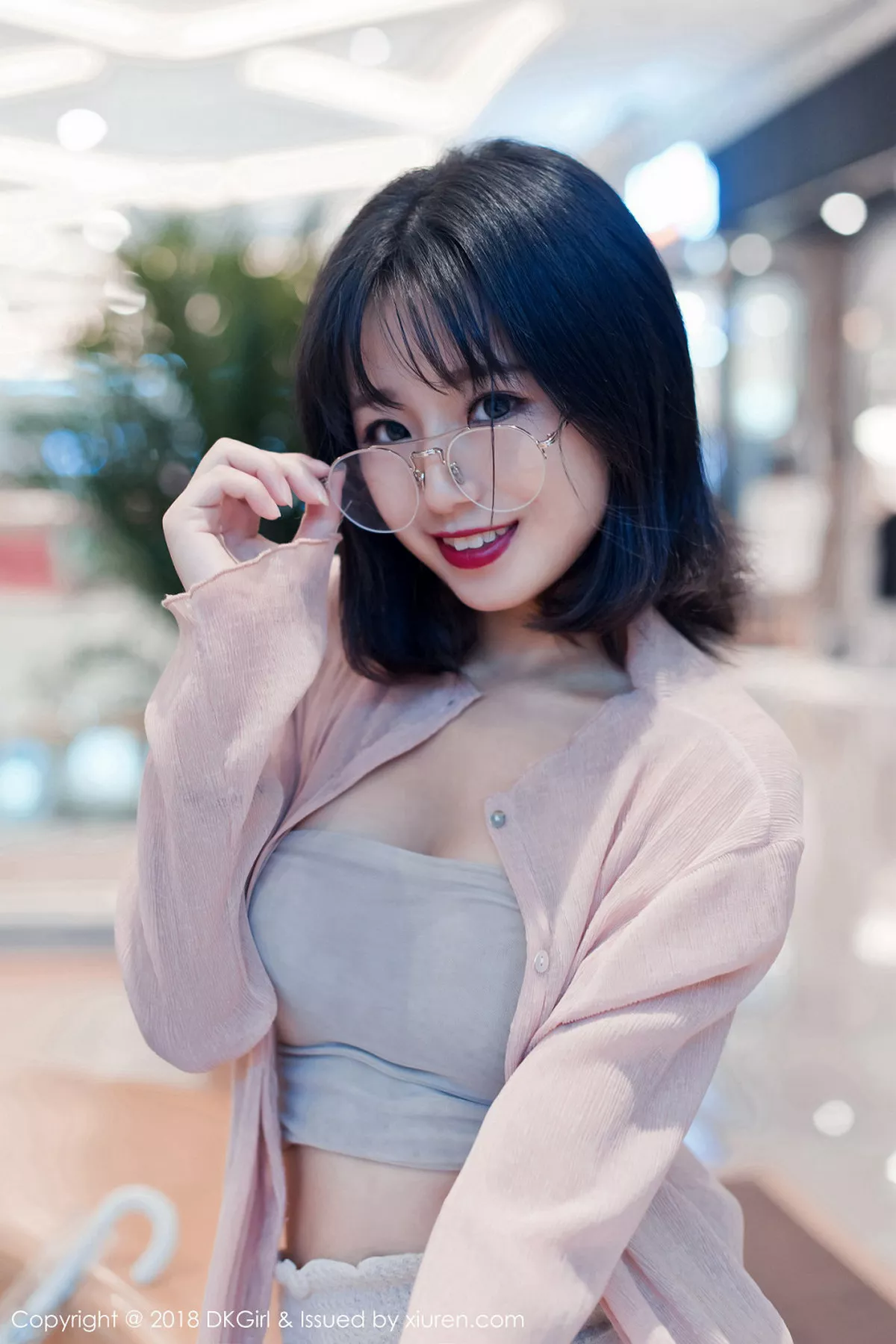 秀人集.com_[DKGirl御女郎]Vol.071_嫩模仓井优香户外粉色薄纱衣敞开真空露美乳撩人诱惑写真49P