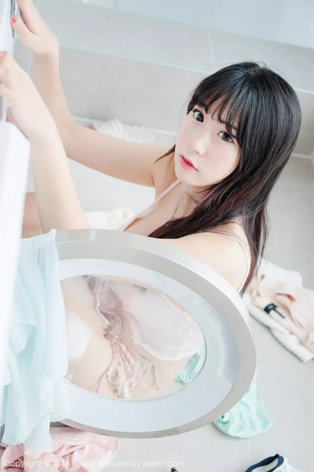 秀人集.com_[BoLoli波萝社]Vol.119_美女主播猫九酱Sakura粉色吊带内衣+三点式内衣私房诱惑写真42P