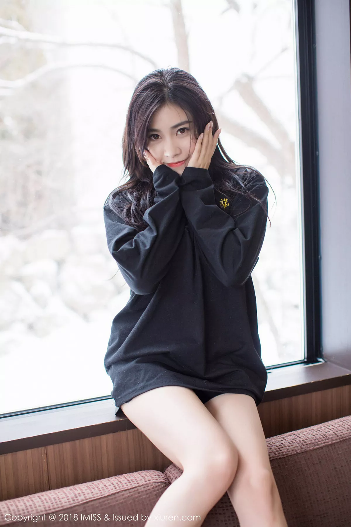 秀人集.com_[IMISS爱蜜社]Vol.262_女神许诺Sabrina北海道旅拍户外雪地优雅气质妩媚迷人写真42P