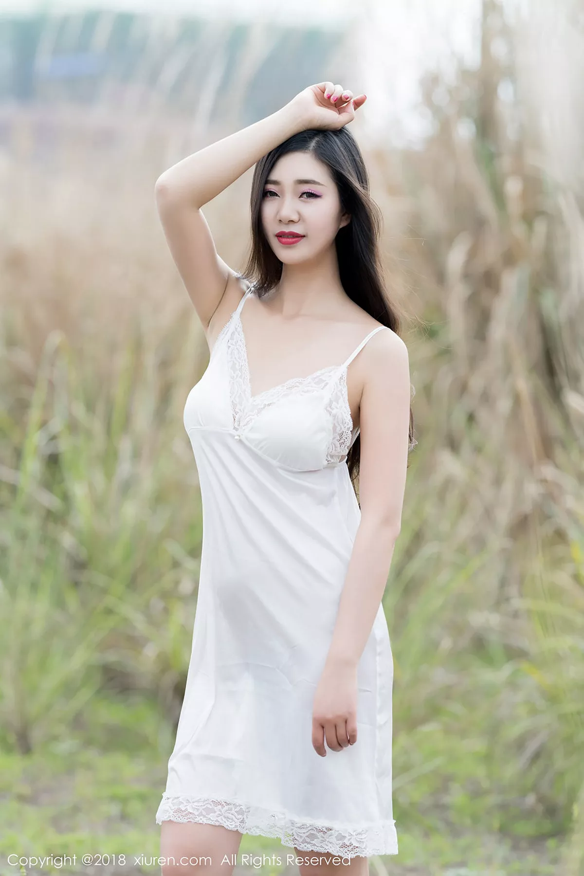 秀人集.com_[XiuRen秀人网]No.1076_女神宋KiKi户外脱白色长裙秀蕾丝印花内衣爆乳诱惑写真32P