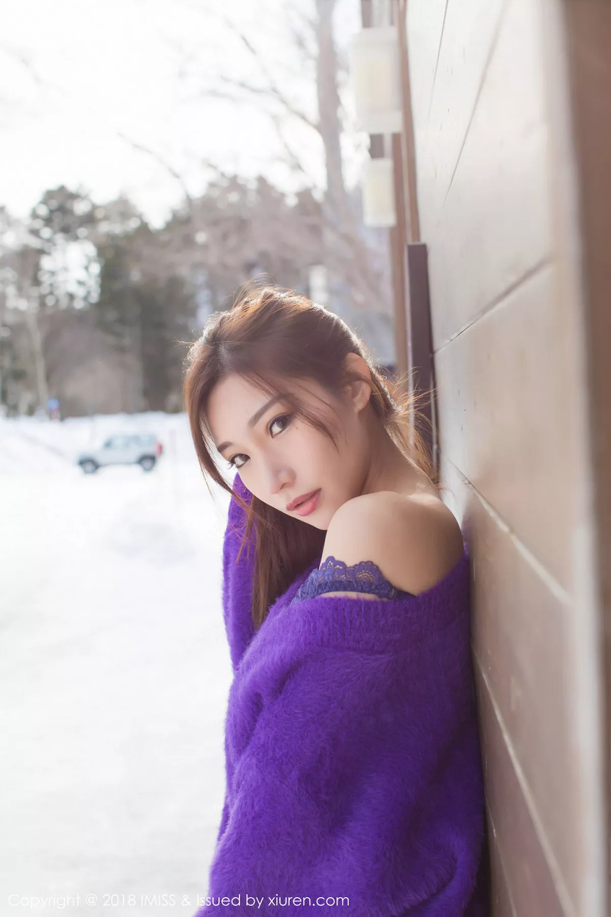 秀人集.com_[IMISS爱蜜社]Vol.261_女神小狐狸Sica北海道旅拍居家大床上性感内衣完美诱惑写真34P